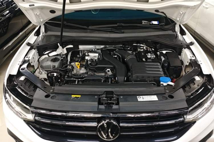 Used Volkswagen Tiguan L 2024 300TSI Automatic Two-Wheel Drive Smart Edition Engine Bay