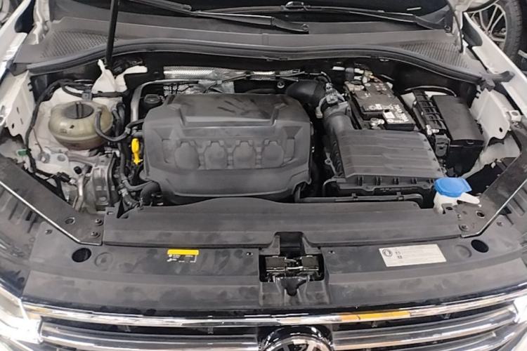 Used Volkswagen Tiguan L 2024 330TSI Automatic Two-Wheel Drive R-Line Enhanced Edition Engine Bay