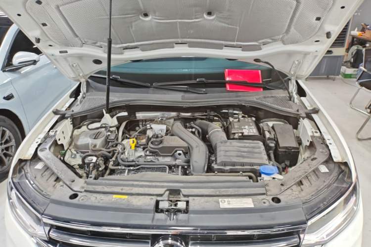 Used Volkswagen Tiguan L 2024 300TSI Automatic Two-Wheel Drive Smart Edition Engine Bay