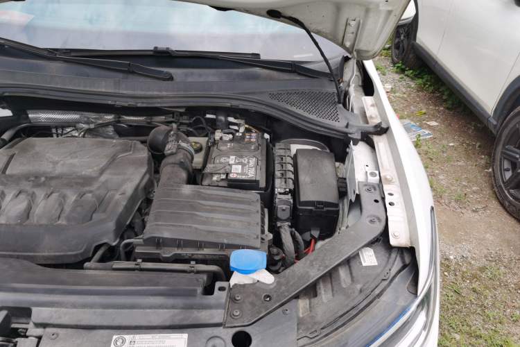 Used Volkswagen Tiguan L 2024 330TSI Automatic Two-Wheel Drive R-Line Enhanced Edition Engine Bay Left