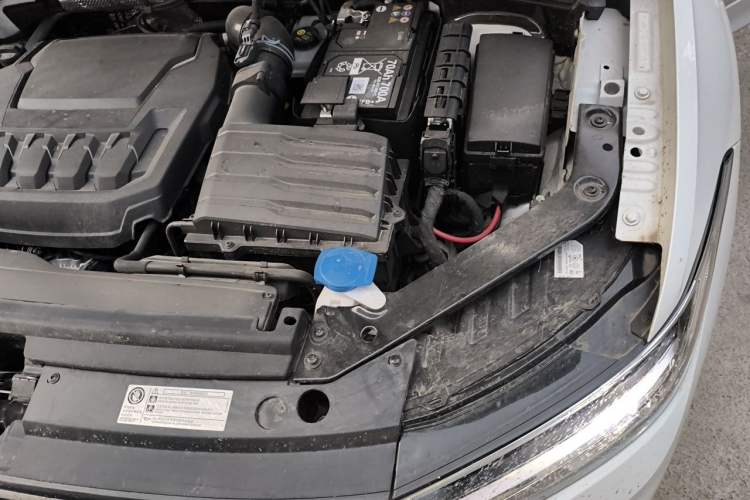 Used Volkswagen Tiguan L 2024 330TSI Automatic Two-Wheel Drive R-Line Enhanced Edition Engine Bay Left