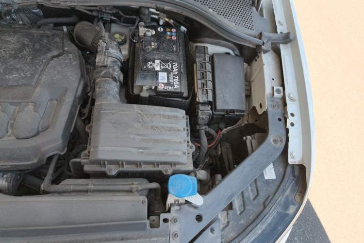 Used Volkswagen Tiguan L 2024 330TSI Automatic Two-Wheel Drive R-Line Enhanced Edition Engine Bay Left