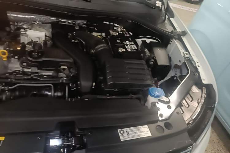 Used Volkswagen Tiguan L 2024 300TSI Automatic Two-Wheel Drive Smart Edition Engine Bay Left