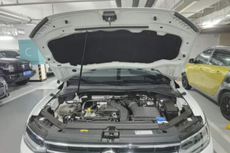 Used Volkswagen Tiguan L 2024 300TSI Automatic Two-Wheel Drive Smart Edition Engine Bay