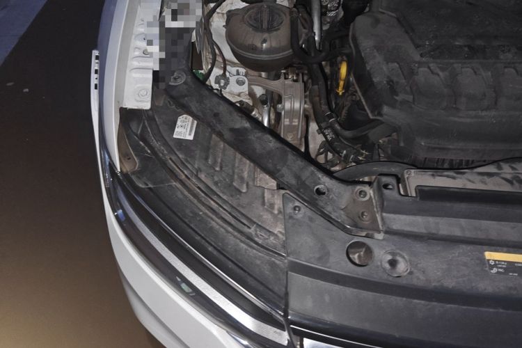 Used Volkswagen Tiguan L 2024 330TSI Automatic Two-Wheel Drive R-Line Enhanced Edition Engine Bay Right