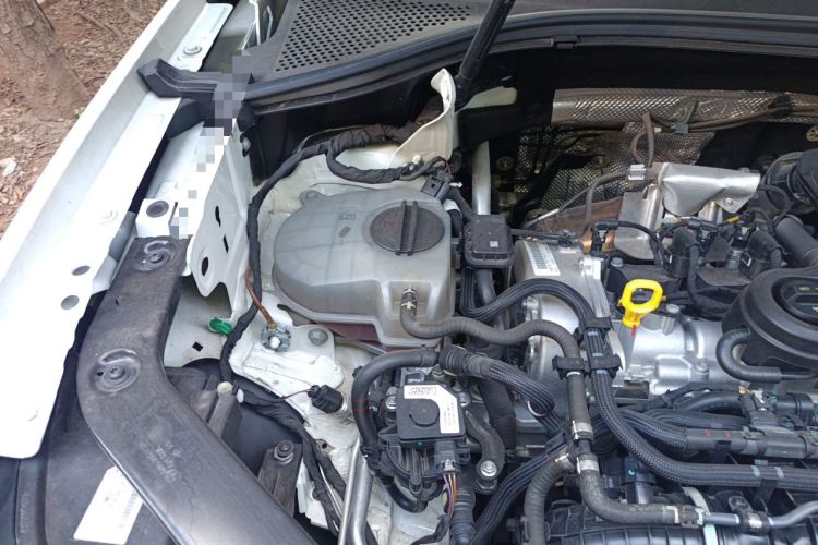 Used Volkswagen Tiguan L 2024 300TSI Automatic Two-Wheel Drive Smart Edition Engine Bay Right