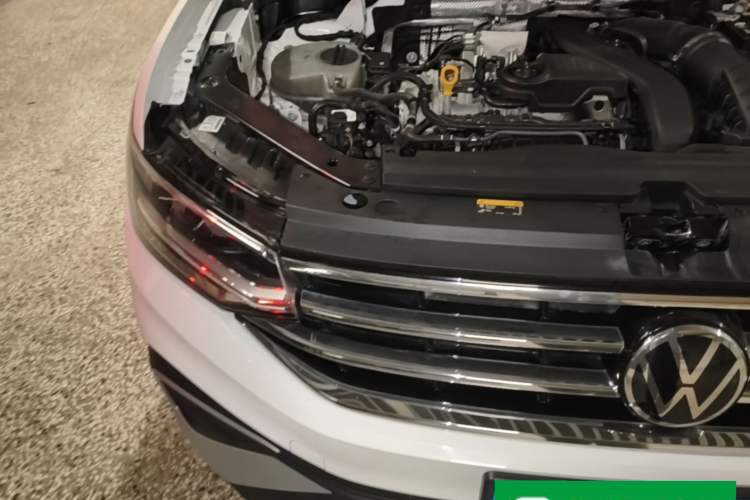 Used Volkswagen Tiguan L 2024 300TSI Automatic Two-Wheel Drive Smart Edition Engine Bay Right