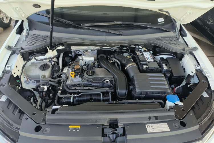 Used Volkswagen Tiguan L 2024 300TSI Automatic Two-Wheel Drive Smart Edition Engine Bay