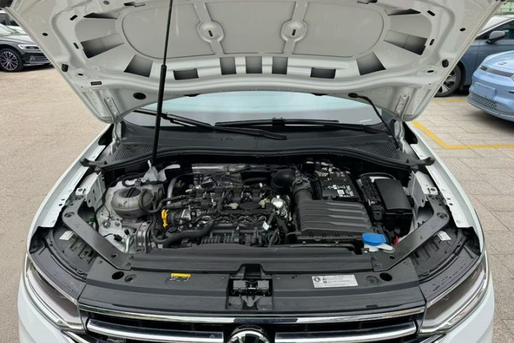 Used Volkswagen Tiguan L 2024 Outstanding Model 330TSI Automatic Two-Wheel Drive R-Line Dragon Glory Edition Exterior 1