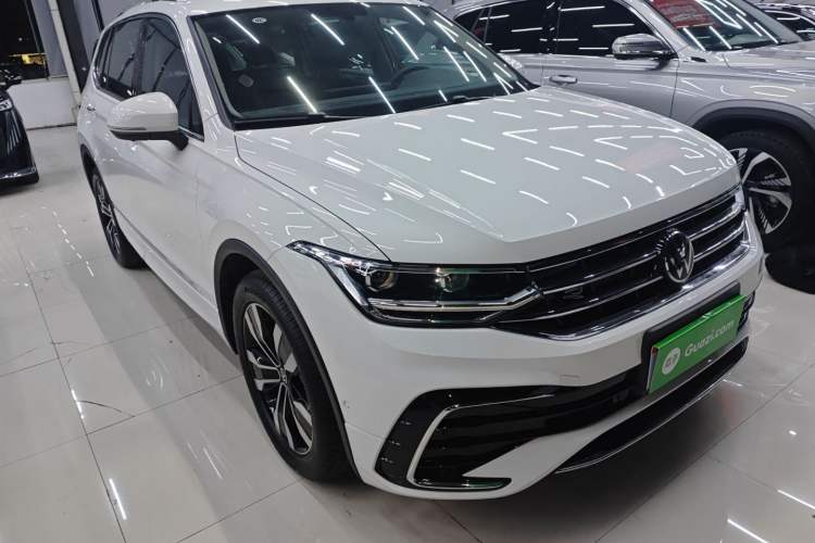 Used Volkswagen Tiguan L 2024 Outstanding Model 330TSI Automatic Two-Wheel Drive R-Line Dragon Glory Edition Exterior 1