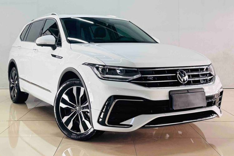 Used Volkswagen Tiguan L 2024 330TSI Automatic Two-Wheel Drive R-Line Enhanced Edition Exterior 2