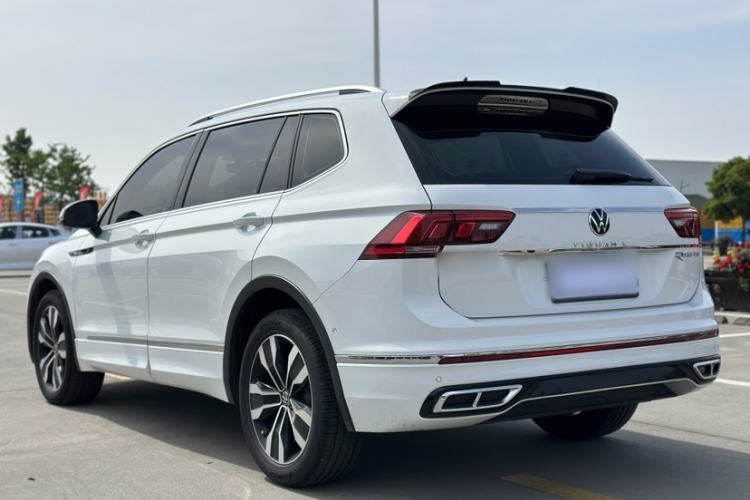 Used Volkswagen Tiguan L 2024 330TSI Automatic Two-Wheel Drive R-Line Enhanced Edition Exterior 3