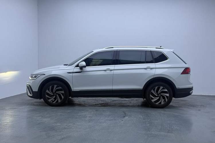 Used Volkswagen Tiguan L 2024 300TSI Automatic Two-Wheel Drive Smart Edition Exterior 3