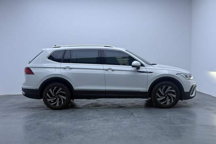 Used Volkswagen Tiguan L 2024 300TSI Automatic Two-Wheel Drive Smart Edition Exterior 4
