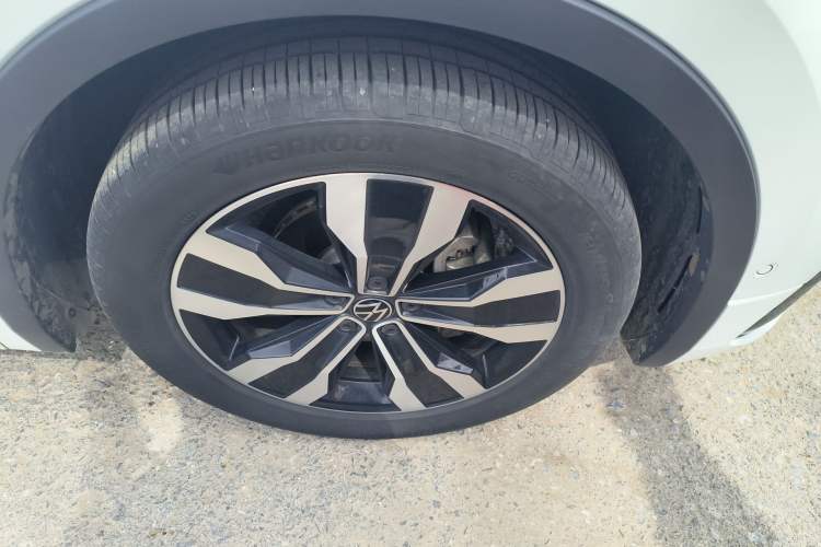 Used Volkswagen Tiguan L 2024 330TSI Automatic Two-Wheel Drive R-Line Enhanced Edition Exterior 7