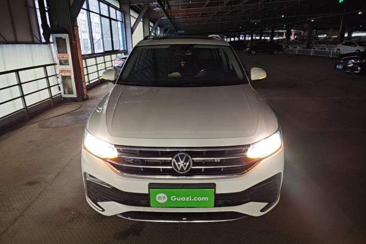 Used Volkswagen Tiguan L 2024 330TSI Automatic Two-Wheel Drive R-Line Enhanced Edition Front