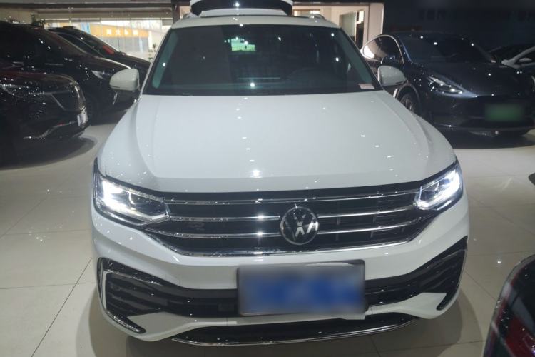 Used Volkswagen Tiguan L 2024 330TSI Automatic Two-Wheel Drive R-Line Enhanced Edition Front