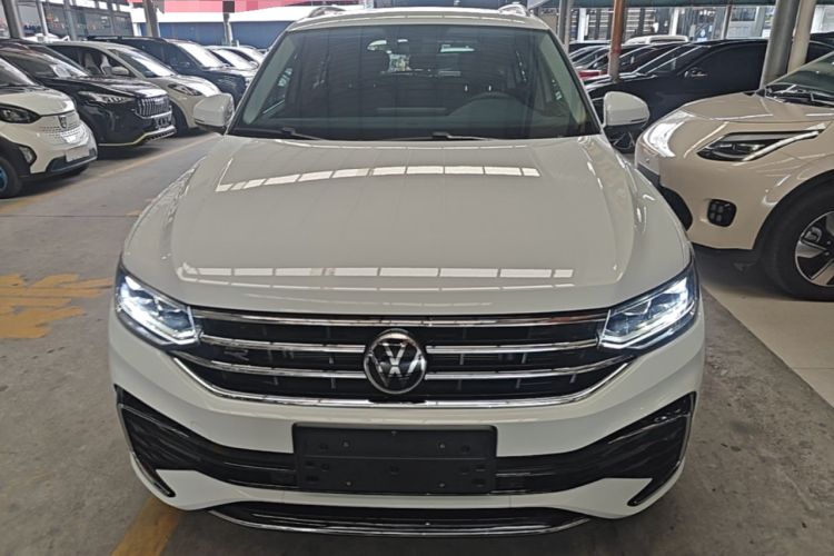 Used Volkswagen Tiguan L 2024 330TSI Automatic Two-Wheel Drive R-Line Enhanced Edition Front
