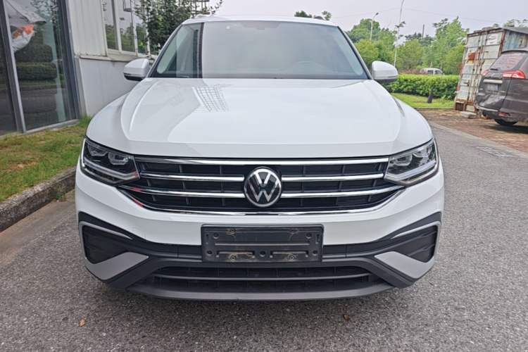 Used Volkswagen Tiguan L 2024 300TSI Automatic Two-Wheel Drive Smart Edition Front