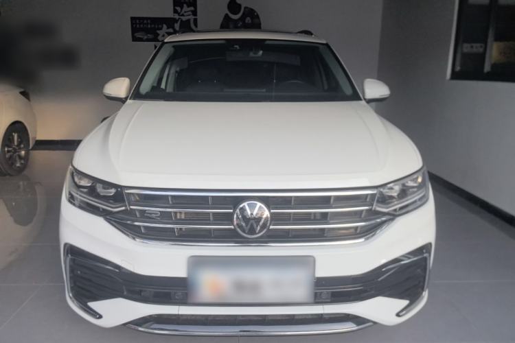 Used Volkswagen Tiguan L 2024 330TSI Automatic Two-Wheel Drive R-Line Enhanced Edition Front