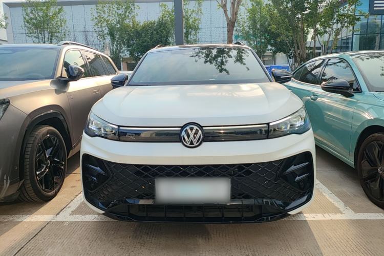 Used Volkswagen Tiguan L 2024 PRO 380TSI Four-Wheel Drive R-Line Prestige Edition Front