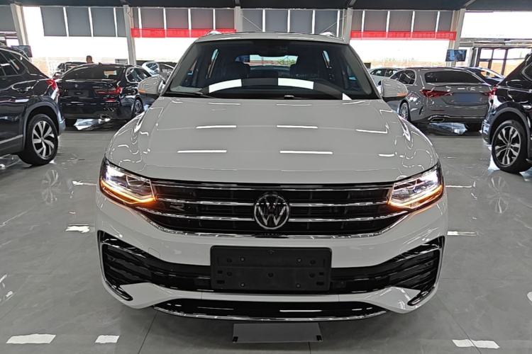 Used Volkswagen Tiguan L 2024 330TSI Automatic Two-Wheel Drive R-Line Enhanced Edition Front