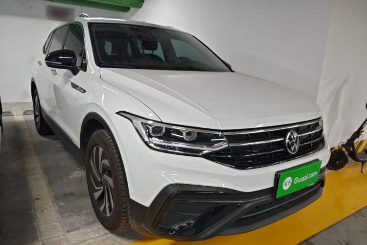 Used Volkswagen Tiguan L 2024 Outstanding Model 300TSI Automatic Two-Wheel Drive Longteng Edition Front Right 45 Deg