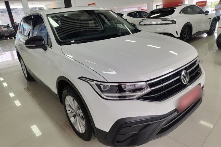 Used Volkswagen Tiguan L 2024 Outstanding Model 300TSI Automatic Two-Wheel Drive Longteng Edition Front Right 45 Deg