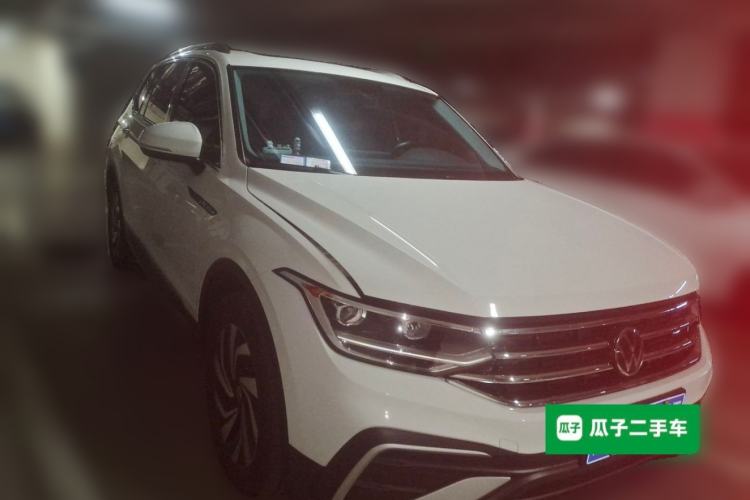 Used Volkswagen Tiguan L 2024 Outstanding Model 300TSI Automatic Two-Wheel Drive Longteng Edition Front Right 45 Deg