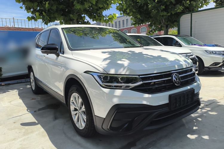 Used Volkswagen Tiguan L 2024 Outstanding Model 300TSI Automatic Two-Wheel Drive Longteng Edition Front Right 45 Deg