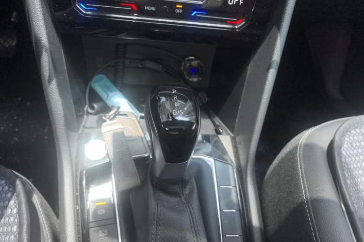Used Volkswagen Tiguan L 2024 300TSI Automatic Two-Wheel Drive Smart Edition Gear Lever