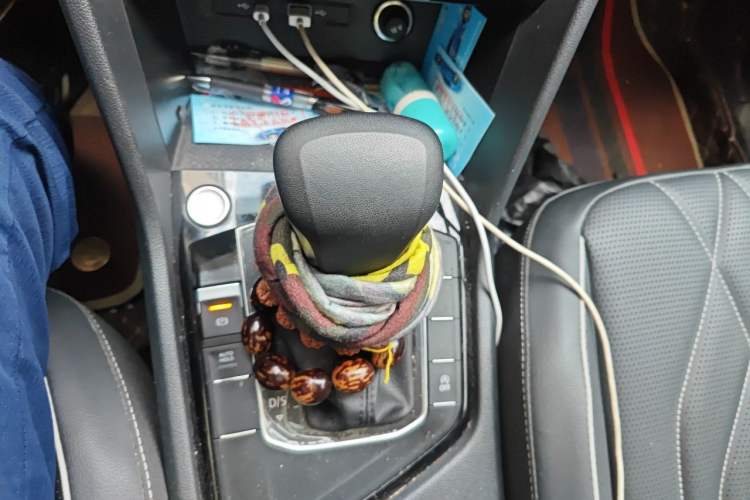 Used Volkswagen Tiguan L 2024 300TSI Automatic Two-Wheel Drive Smart Edition Gear Lever