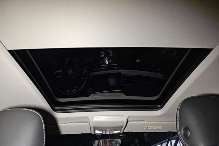 Used Volkswagen Tiguan L 2024 330TSI Automatic Two-Wheel Drive R-Line Enhanced Edition Headliner