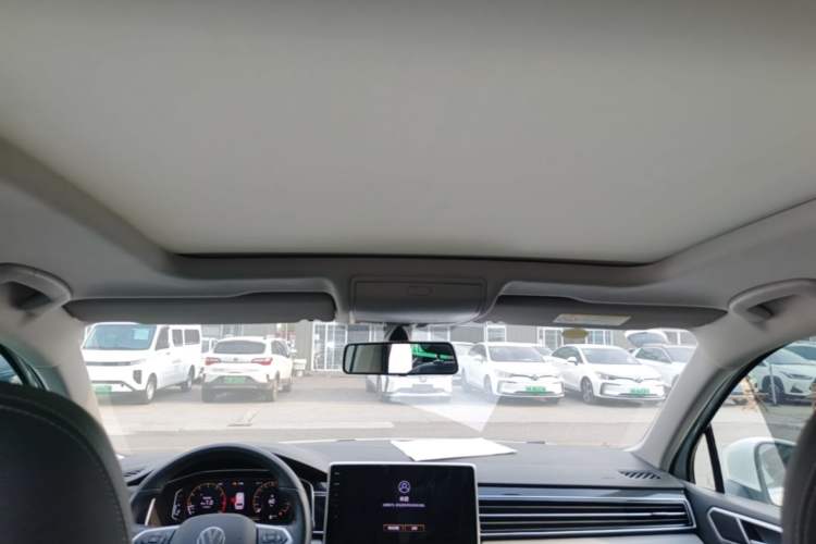 Used Volkswagen Tiguan L 2024 300TSI Automatic Two-Wheel Drive Smart Edition Headliner