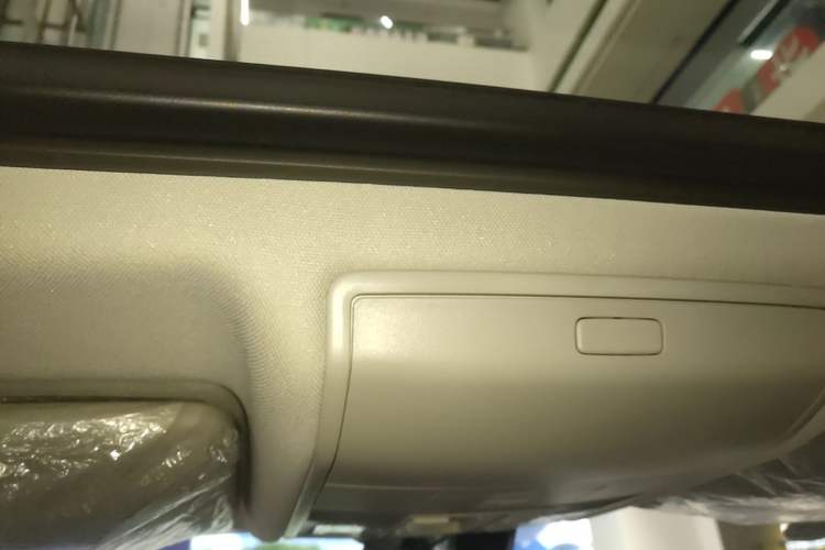 Used Volkswagen Tiguan L 2024 330TSI Automatic Two-Wheel Drive R-Line Enhanced Edition Headliner