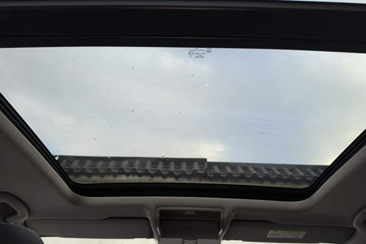Used Volkswagen Tiguan L 2024 330TSI Automatic Two-Wheel Drive R-Line Enhanced Edition Headliner