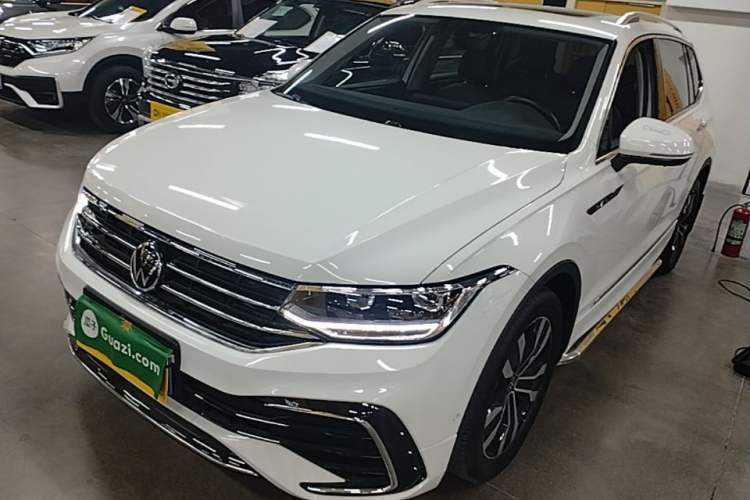 Used Volkswagen Tiguan L 2024 330TSI Automatic Two-Wheel Drive R-Line Enhanced Edition Guazi used car, China used car export, Used car for sale, Used Volkswagen cars, Cheapest cars for sale