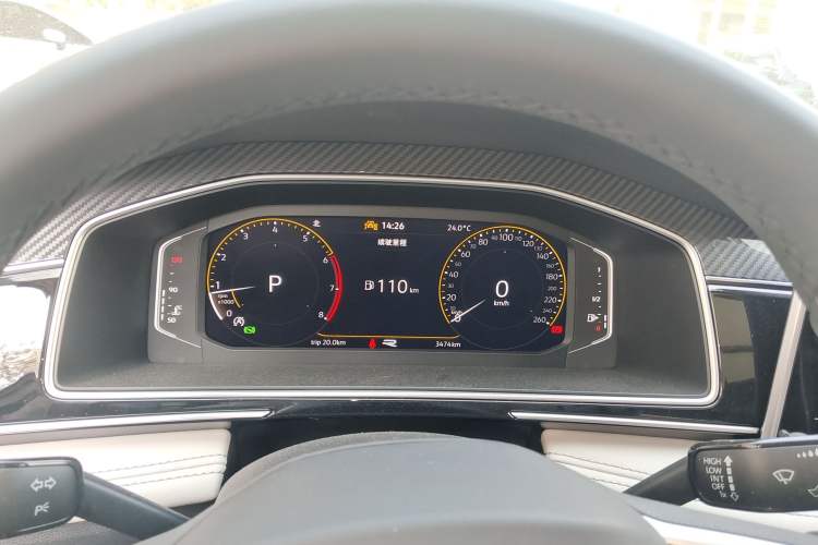 Used Volkswagen Tiguan L 2024 Outstanding Model 330TSI Automatic Two-Wheel Drive R-Line Dragon Glory Edition Instrument Cluster