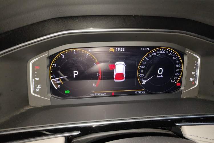 Used Volkswagen Tiguan L 2024 Outstanding Model 300TSI Automatic Two-Wheel Drive Longteng Edition Instrument Cluster