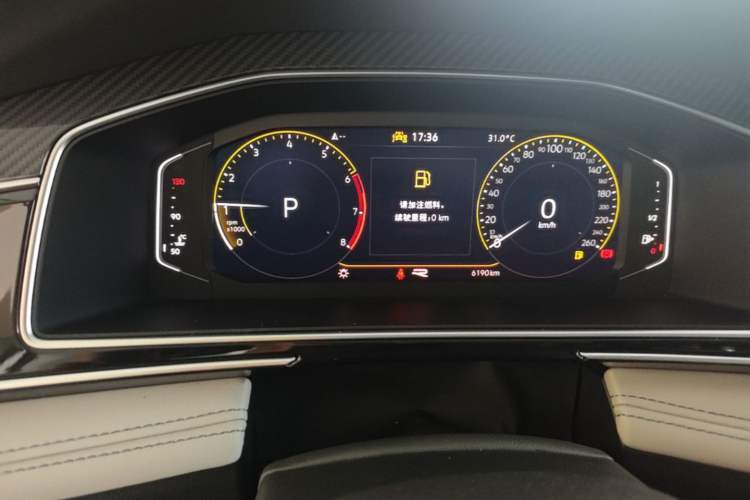 Used Volkswagen Tiguan L 2024 Outstanding Model 330TSI Automatic Two-Wheel Drive R-Line Dragon Glory Edition Instrument Cluster