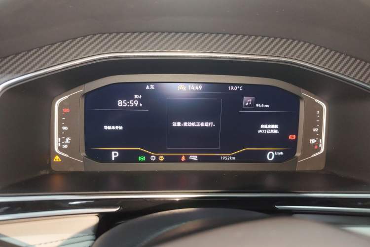 Used Volkswagen Tiguan L 2024 Outstanding Model 330TSI Automatic Two-Wheel Drive R-Line Dragon Glory Edition Instrument Cluster