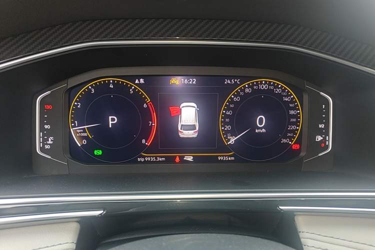 Used Volkswagen Tiguan L 2024 Outstanding Model 330TSI Automatic Two-Wheel Drive R-Line Dragon Glory Edition Instrument Cluster