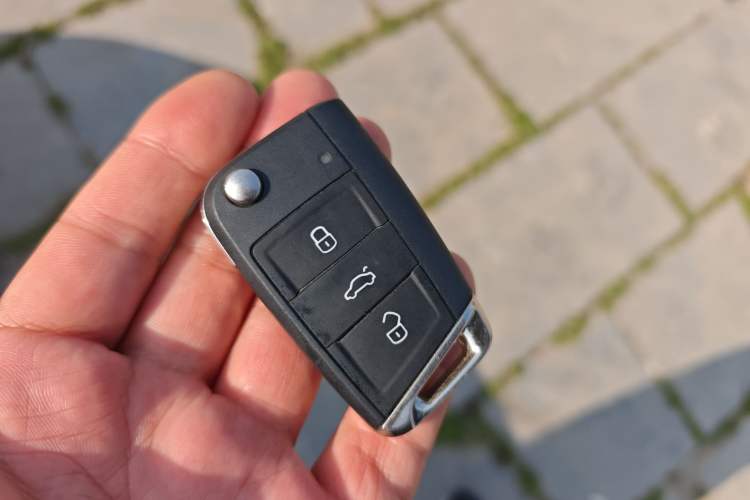 Used Volkswagen Tiguan L 2024 330TSI Automatic Two-Wheel Drive R-Line Enhanced Edition Interior 1