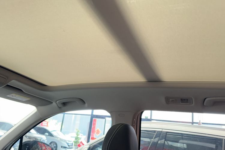 Used Volkswagen Tiguan L 2024 300TSI Automatic Two-Wheel Drive Smart Edition Interior 12