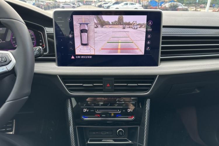 Used Volkswagen Tiguan L 2024 330TSI Automatic Two-Wheel Drive R-Line Enhanced Edition Interior 4