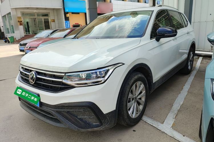 Used Volkswagen Tiguan L 2024 Outstanding Model 300TSI Automatic Two-Wheel Drive Longteng Edition Guazi used car, China used car export, Used car for sale, Used  cars, Cheapest cars for sale