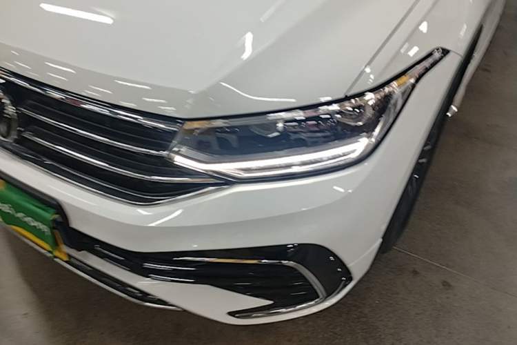 Used Volkswagen Tiguan L 2024 330TSI Automatic Two-Wheel Drive R-Line Enhanced Edition Left Front Headlight
