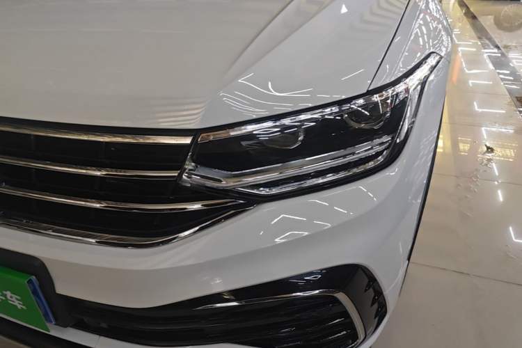 Used Volkswagen Tiguan L 2024 330TSI Automatic Two-Wheel Drive R-Line Enhanced Edition Left Front Headlight