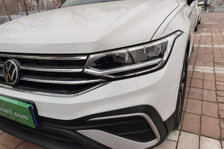 Used Volkswagen Tiguan L 2024 300TSI Automatic Two-Wheel Drive Smart Edition Left Front Headlight