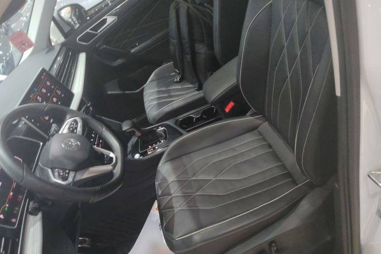 Used Volkswagen Tiguan L 2024 330TSI Automatic Two-Wheel Drive R-Line Enhanced Edition Left Front Seat